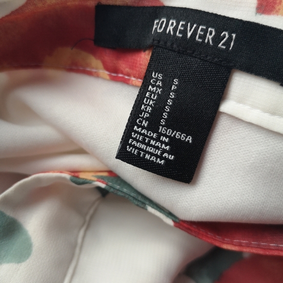 F21 floral skirt - Picture 4 of 5